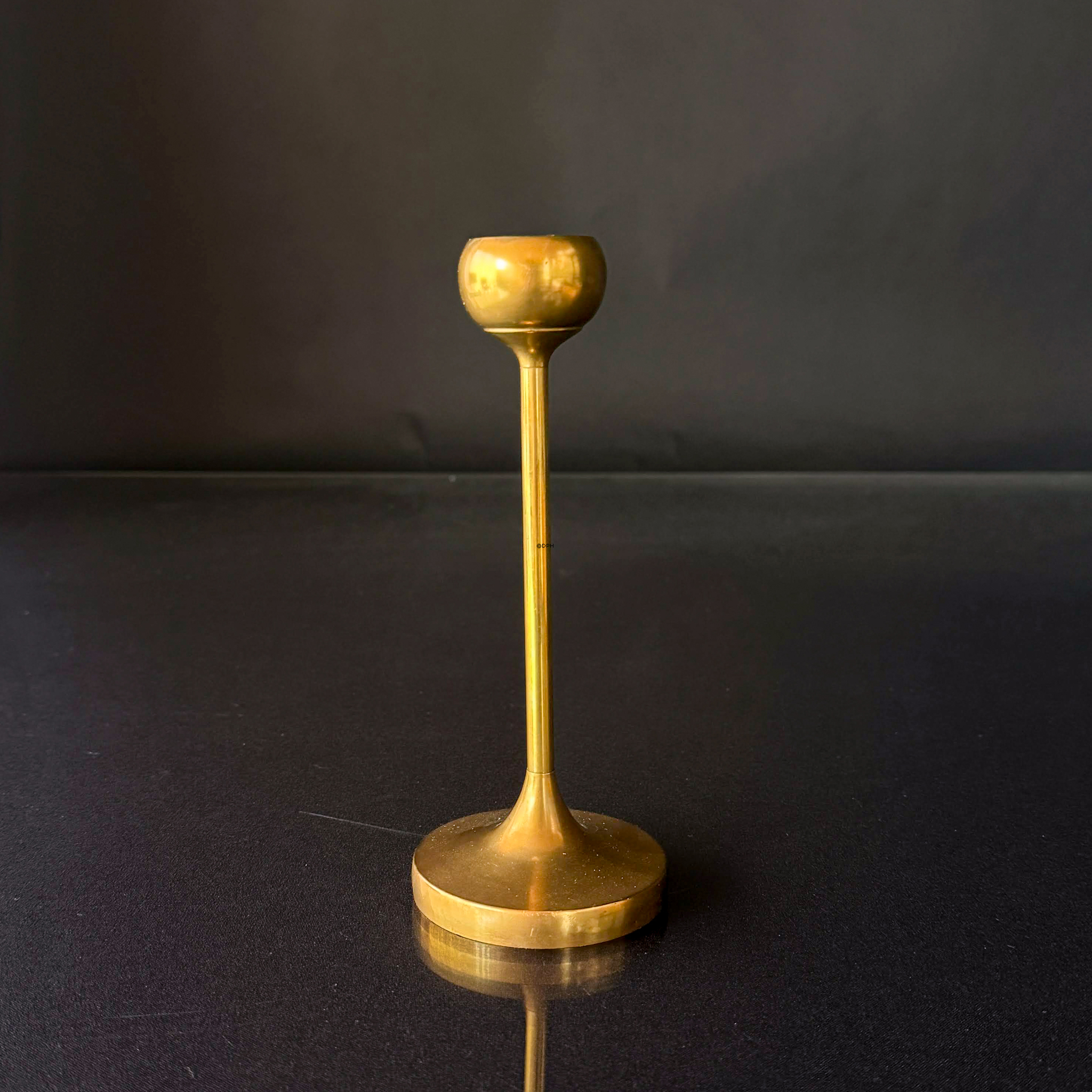 Gammel messing lysestage, 35 cm