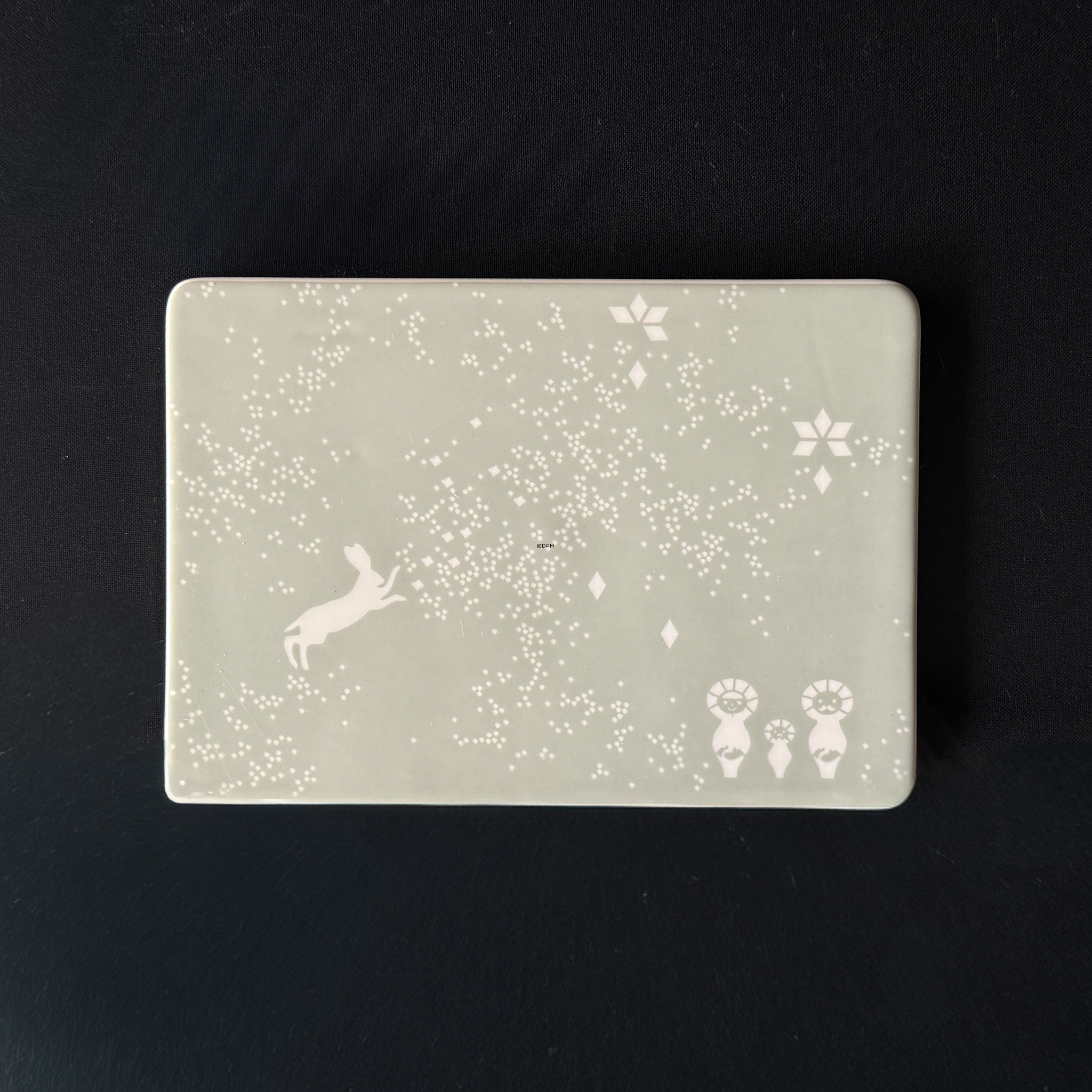 Georg Jensen kakkel med hare i serien December Tales