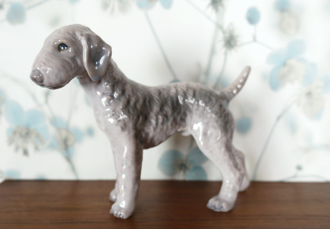 Bedlington Terrier, hund, Dahl Jensen figur nr. 1076