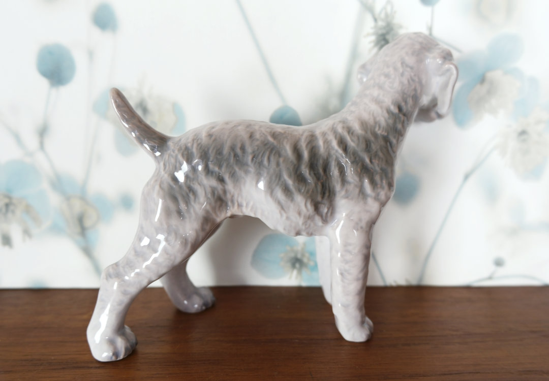 Bedlington Terrier, hund, Dahl Jensen figur nr. 1076