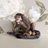Monkey sitting on a cliff, no. 1086 Dahl Jensen figurine