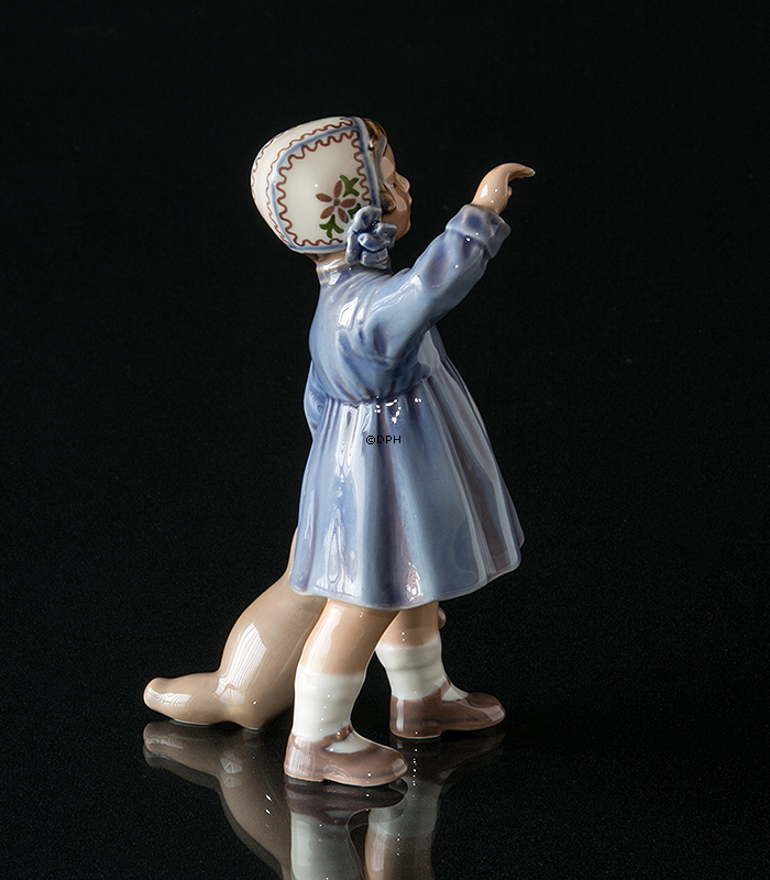 Pige med bamse vinker, Dahl Jensen Figur