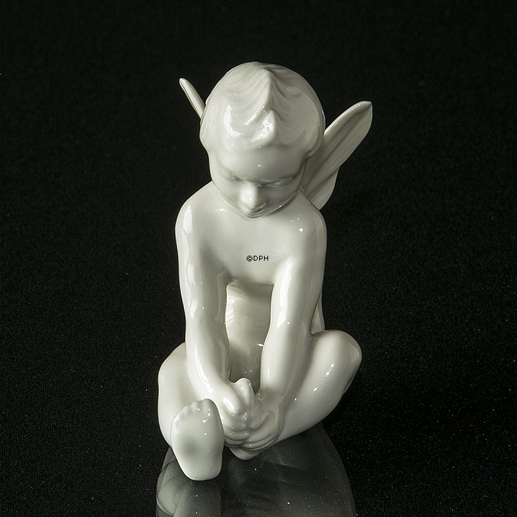 Engel/Cupid leger med fod, hvid, Dahl Jensen figur