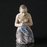 Bedende Malay kvinde "Aftenbøn" Dahl Jensen nr. 1253