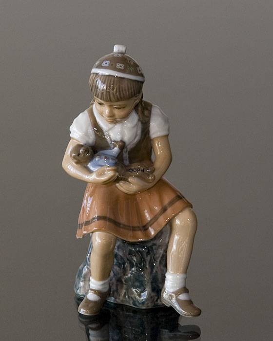 PIGE LILLE BENTE 15 CM Dahl Jensen nr. 1295