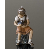 GIRL LITTLE BENTE 15CM Dahl Jensen Figurine No. 1295