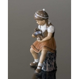 GIRL LITTLE BENTE 15CM Dahl Jensen Figurine No. 1295