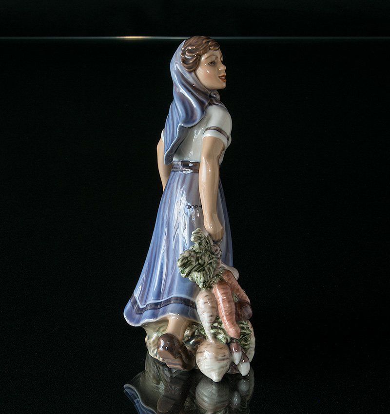 Gartnerpige med grøntsager, Dahl Jensen Figur nr. 1301