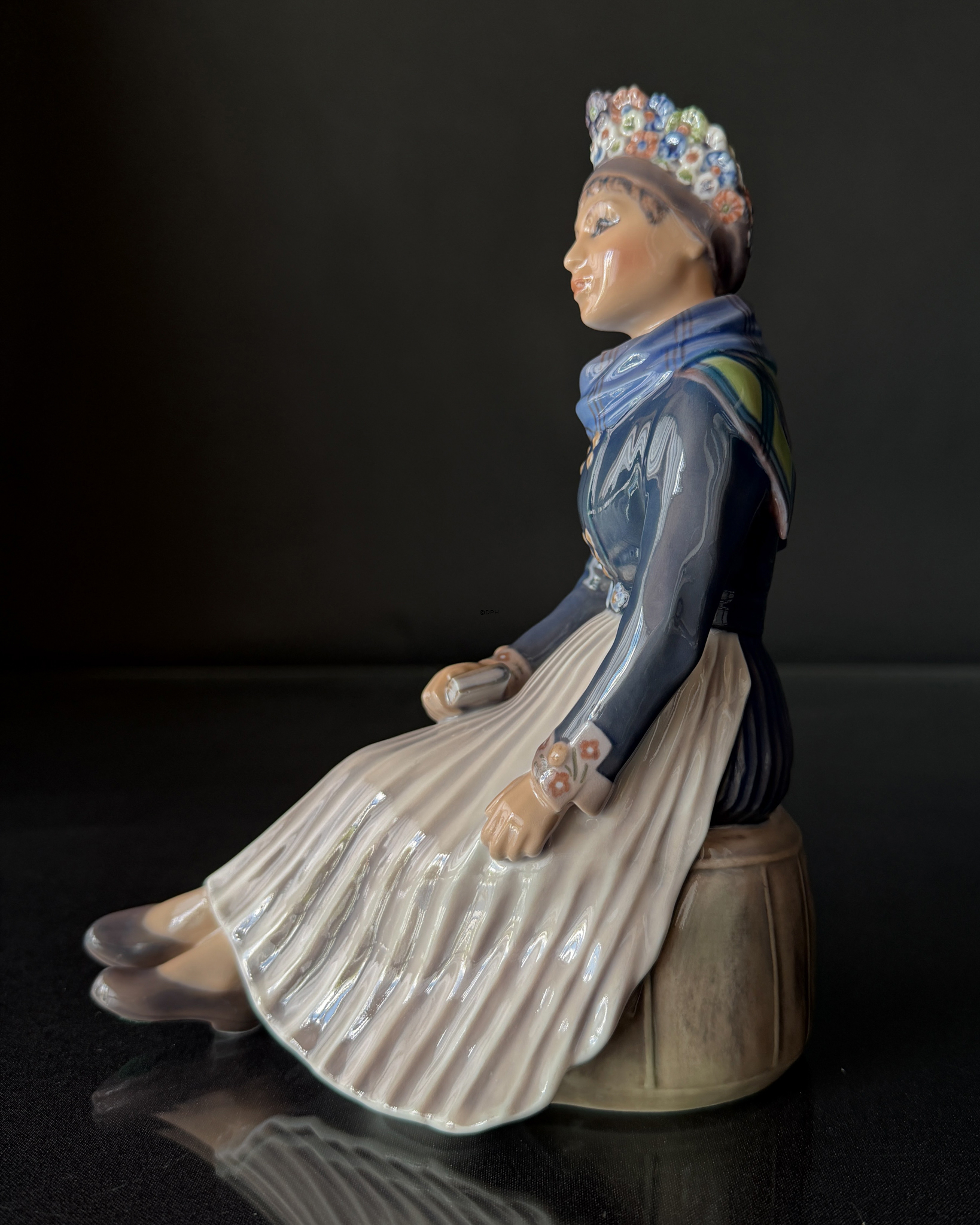 Fanø brudepige, Dahl Jensen figur nr. 1324