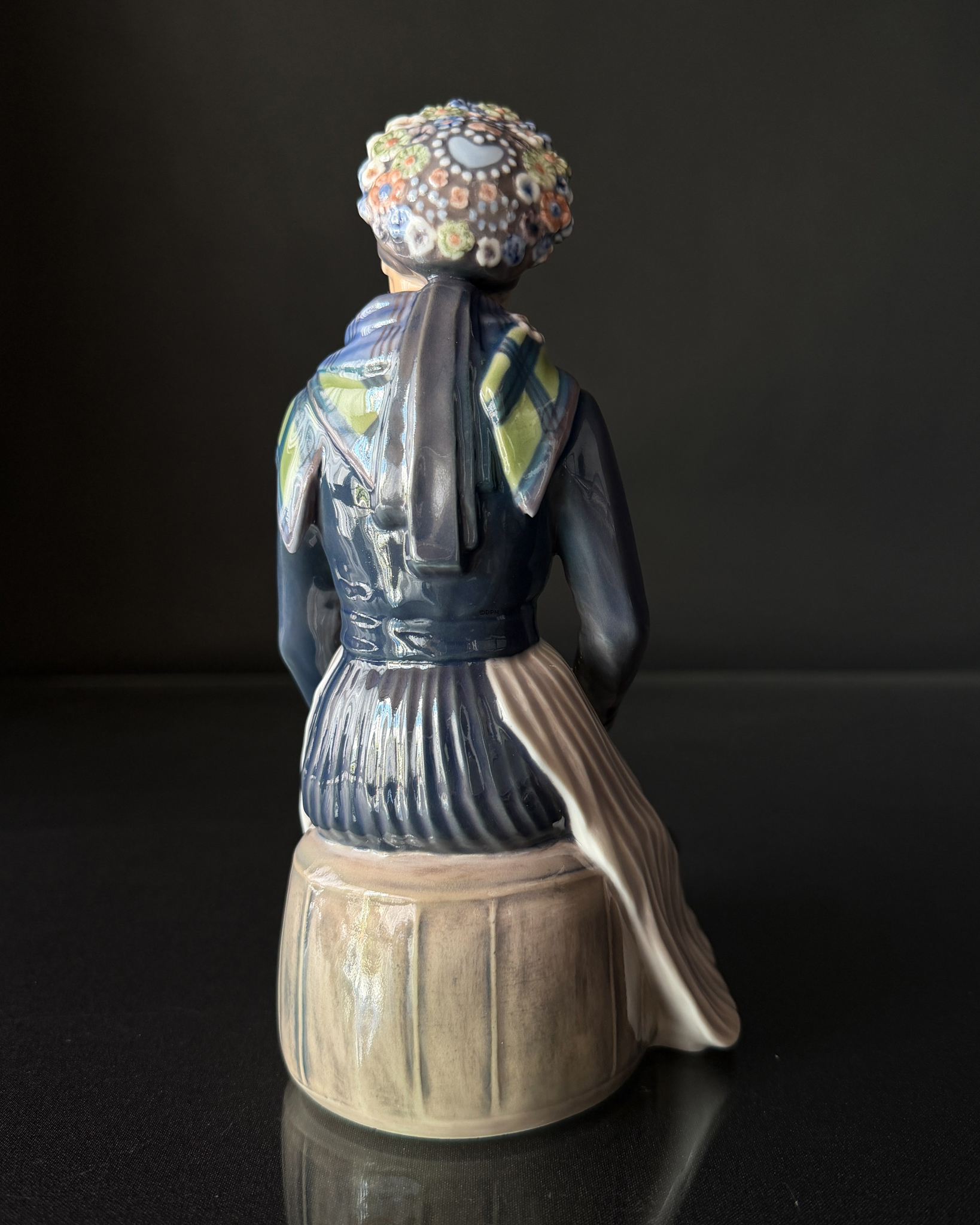 Fanø brudepige, Dahl Jensen figur nr. 1324