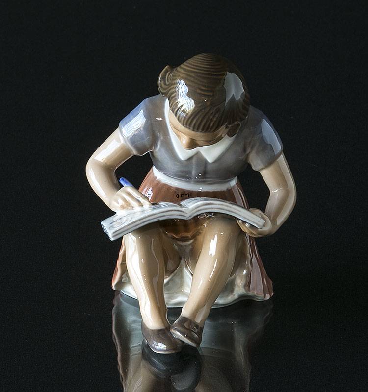 Dahl Jensen figur pige som maler i bog nr. 1332