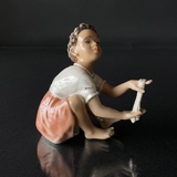 Dahl Jensen figurine Girl with pearls - The Pearl Seller no. 1353