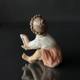 Dahl Jensen figurine Girl with pearls - The Pearl Seller no. 1353