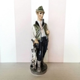 Dahl Jensen hunter figurine no. 1373, Man with dog and hunting rifle