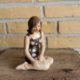 Sitting girl, Lisa, Dahl Jensen Figure (Johan Galster) Dark dress