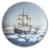 Plate with sailing ships Royal Copenhagen "Hans Egedes Skibe ved Grønland" UNICA signed: Chr. Benjamin Olsen 30/51 1921