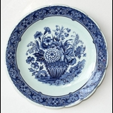 Plate with flower decoration, Delfts