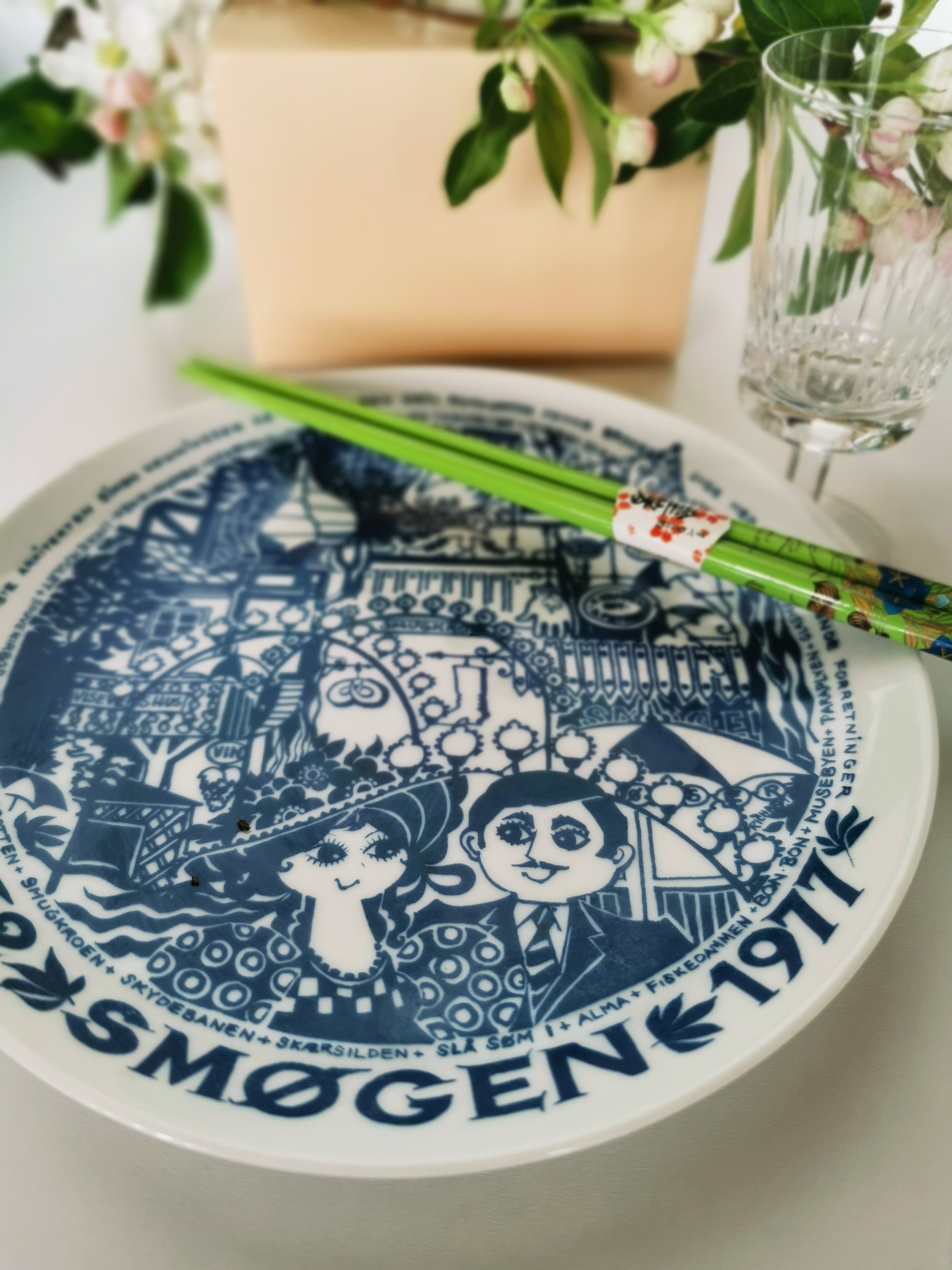 Tivoliplatte med motiv af "Smøgen"