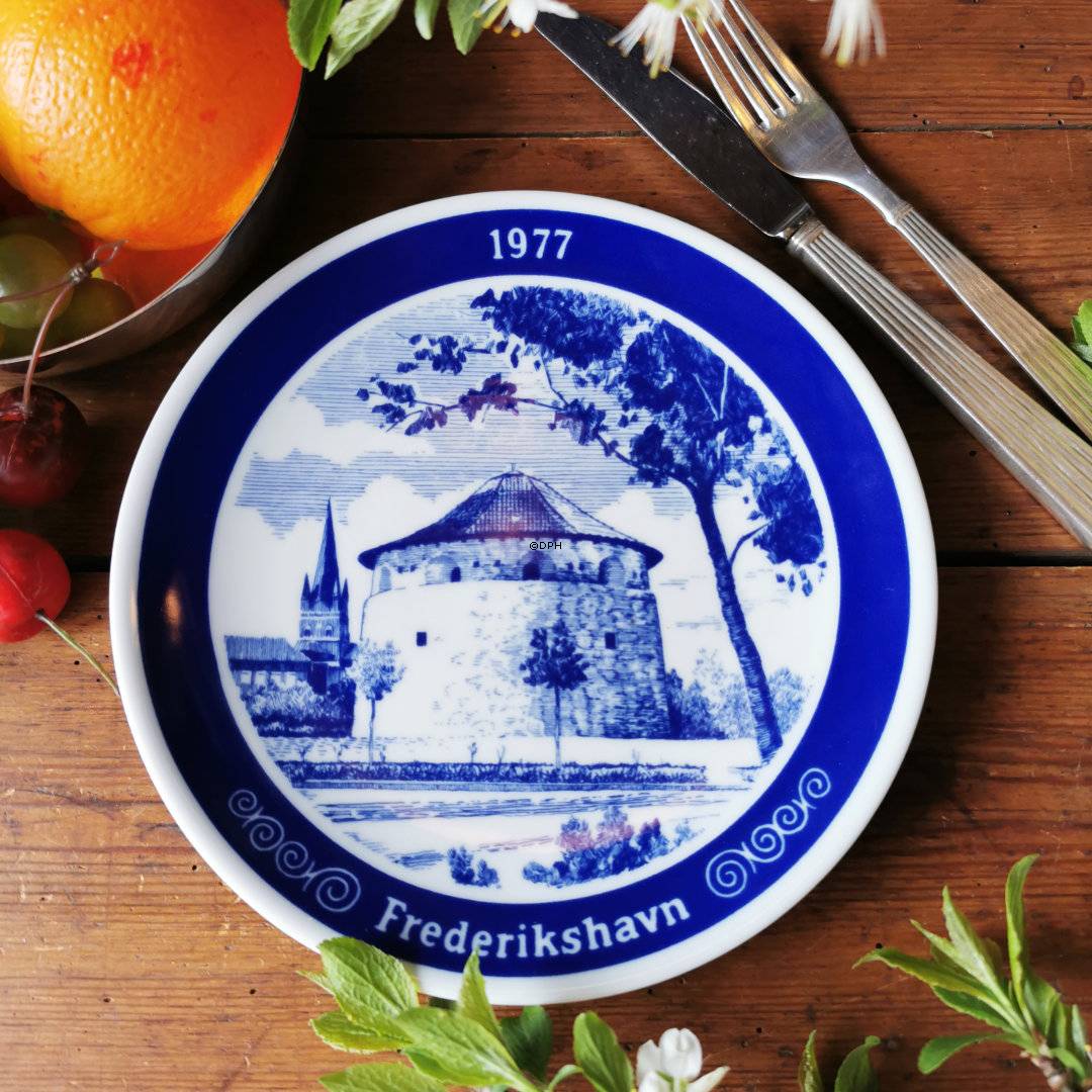 Årsplatte 1977, Frederikshavn, Millhouse