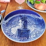 The Shepherdess and the Chimney Sweep - 1974 Desiree Hans Christian Andersen Christmas plate