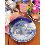 Twelve by the Mail-Coach - 1982 Desiree Hans Christian Andersen Christmas plate