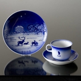 The Royal Hunting Castle "Eremitagen" - 2000 Desiree Hans Christian Andersen Christmas plate, cake plate