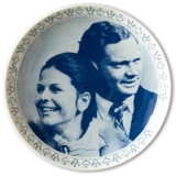 Elgporslin platte i anledning af Kong Gustaf og Silvias forlovelse