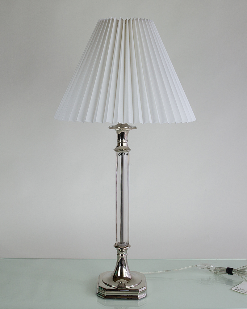 Plissé lampeskærm i hvid chintz stof, sidelængde 25cm