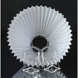 Pleated lamp shade of white chintz fabric, sidelength 30cm