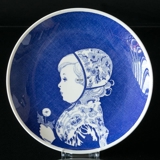 Gustavsberg Annual Plate with Silhuet by Einar Nerman 1983