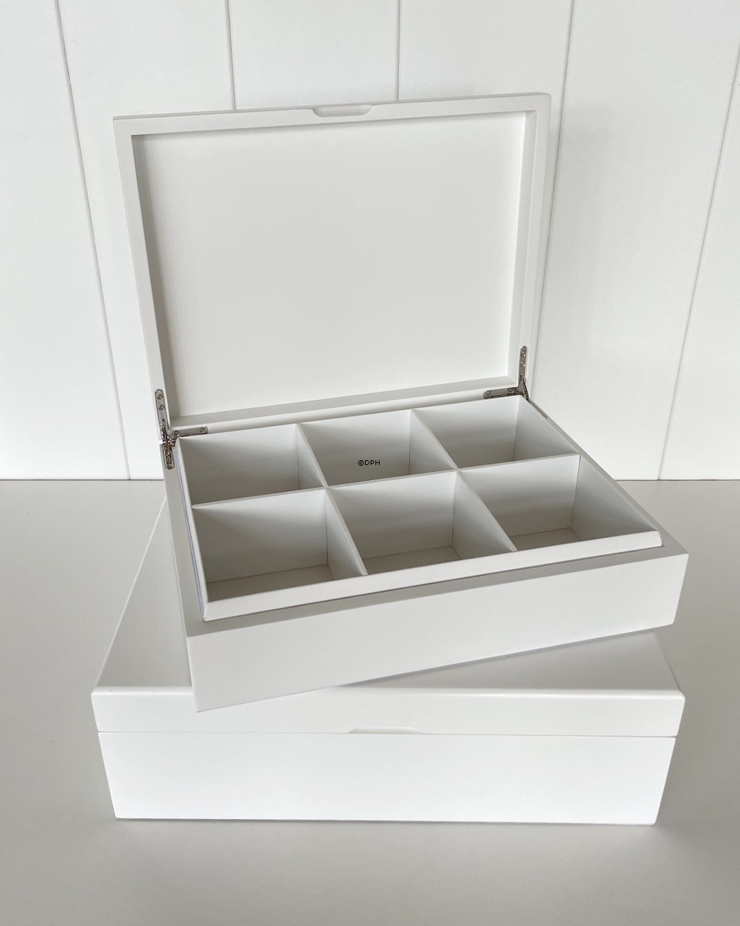 Hvid Opbevaringsæske med 6 rum 27x20x7cm