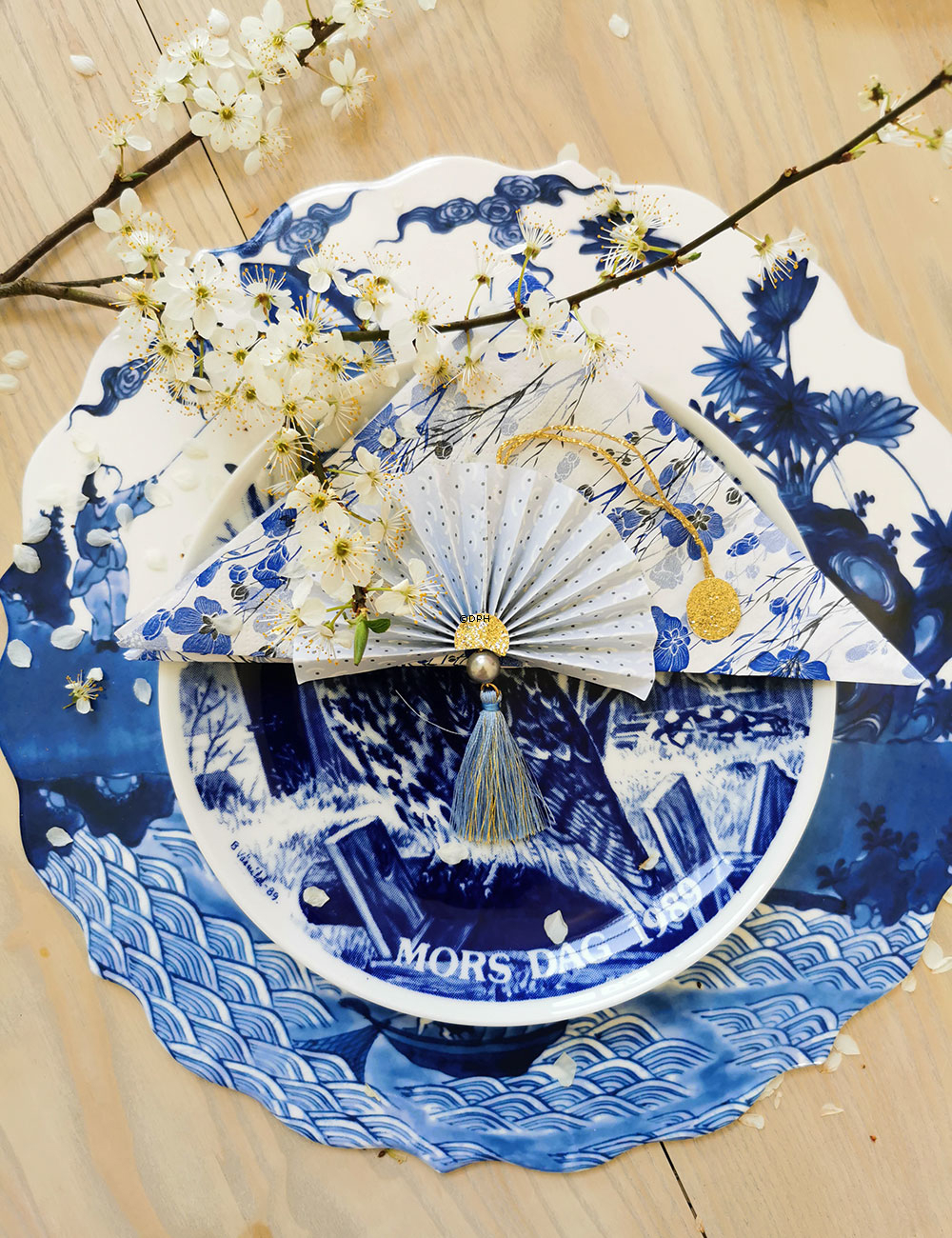 1989 Hansa mors dags platte, Ugle