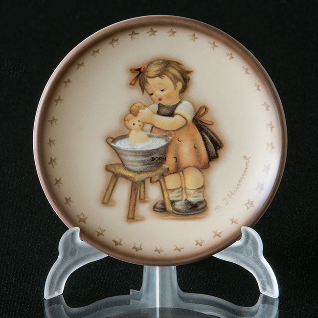 Årsplaquette, Hummel 1993 Dukkebad, Mini platte