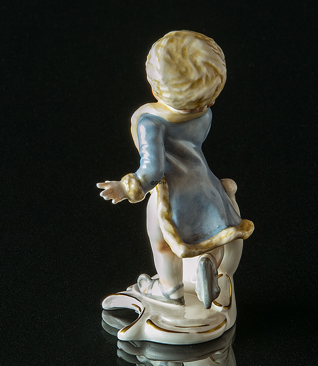 Goebel Hummel månedsfigur Januar pige der skøjter