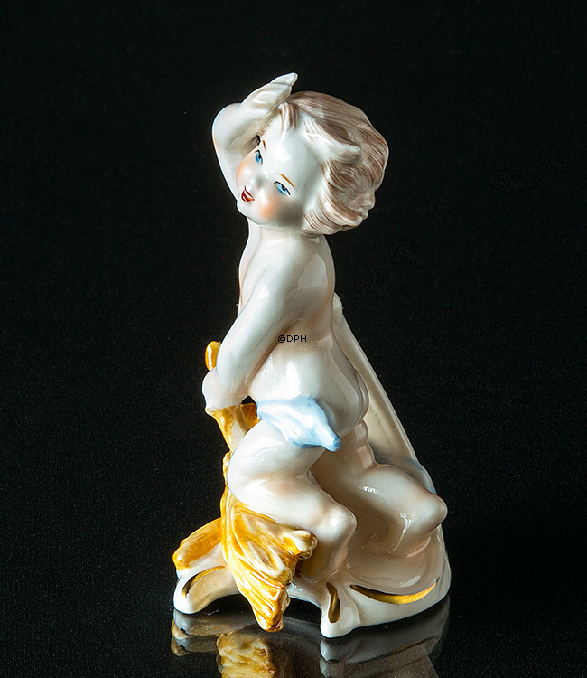 Goebel Hummel månedsfigur august dreng med kornneg