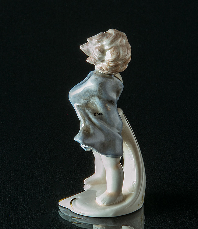Goebel Hummel månedsfigur november dreng med sjal i vinden 1978
