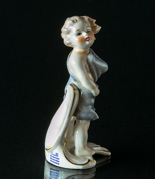 Goebel Hummel månedsfigur november dreng med sjal i vinden 1978