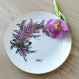 1982 Hackefors mother's day plate Heather