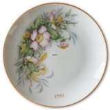 1995 Hackefors mother's day plate Glaucous Dog Rose