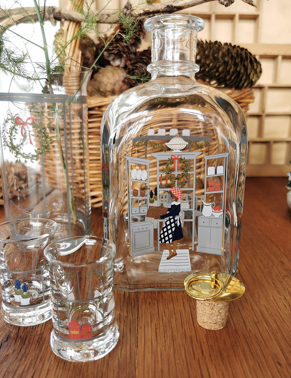 Juleflaske 2024, indhold 73 cl. Holmegaard Christmas