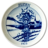 1975 Hackefors Christmas plate