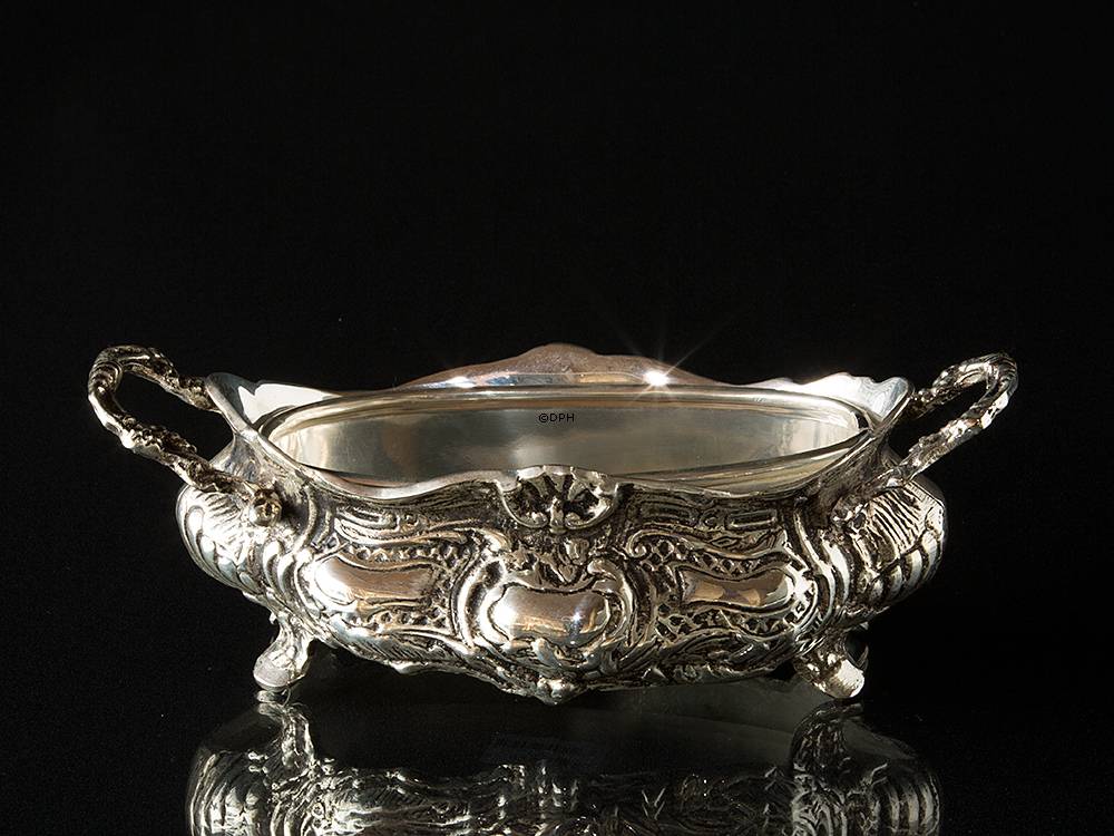 Potteskjuler, lille aflang i Rokokostil