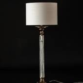 Gylden bordlampe med krakkeleret glas og rund skærm