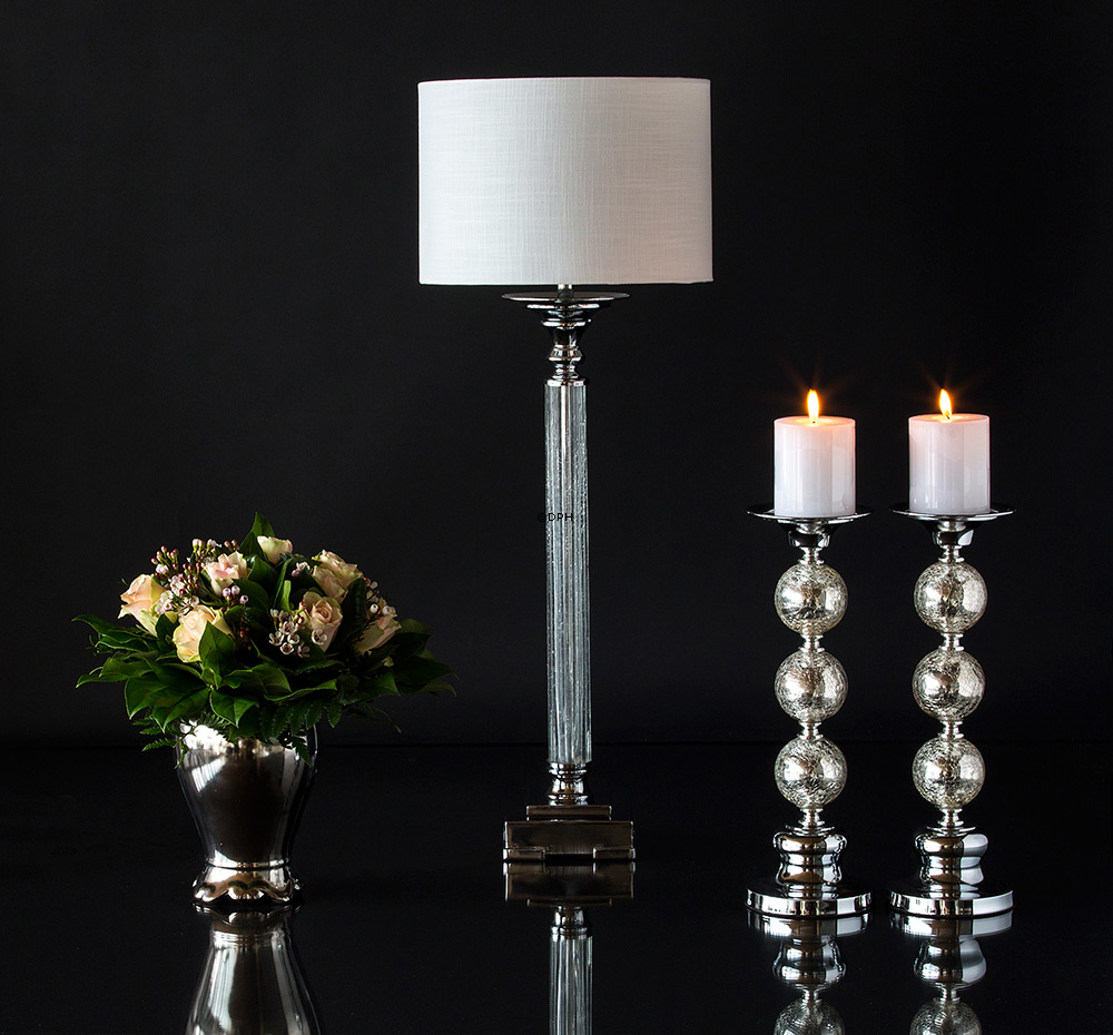 Lysestage med kugler i krakkeleret glas