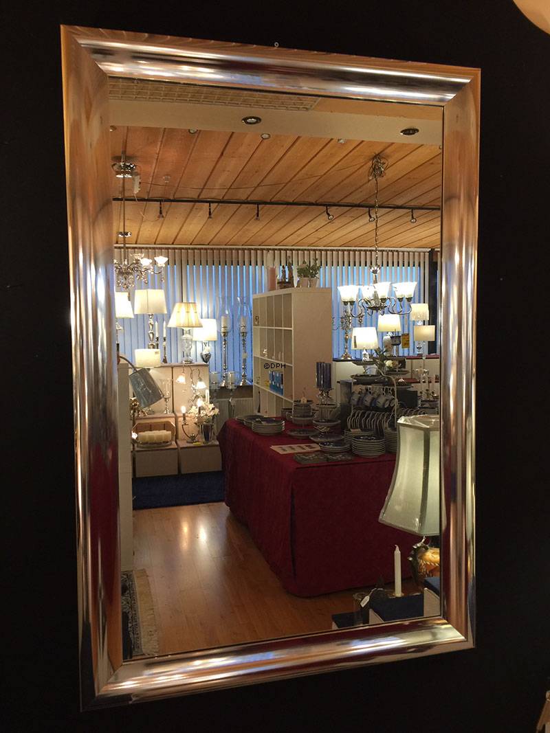 Spejl i blankt sølv