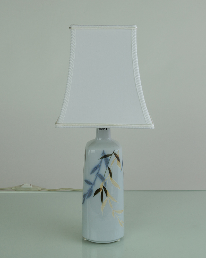 Firkantet lampeskærm 18 cm i højden, hvid silke (Vedr. 2. sortering - se beskrivelse)