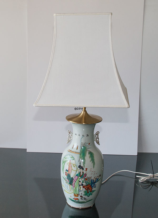 Firkantet lampeskærm 48 cm i højden, off white chintz