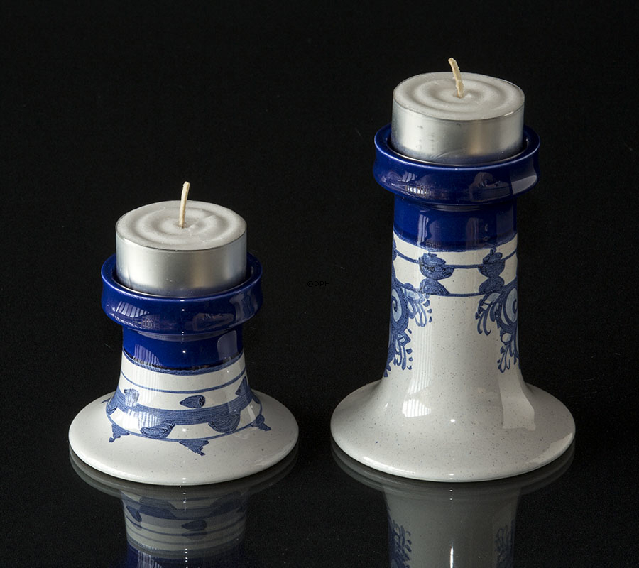 Wiinblad lysestage, mellem, hånddekoreret, blå/hvid nr. L-77