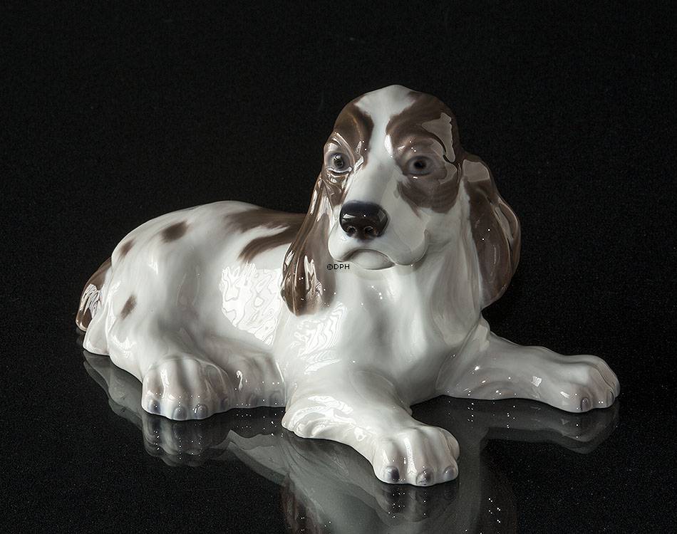 Cocker Spaniel, liggende, Lyngby figur nr. 10