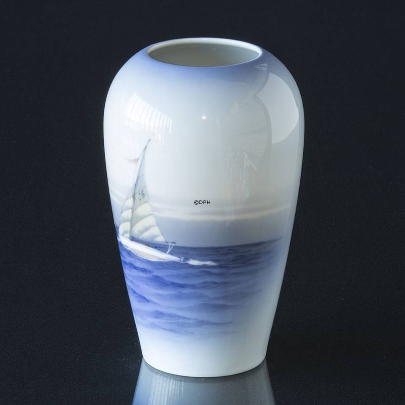 Vase m/sejlbåd